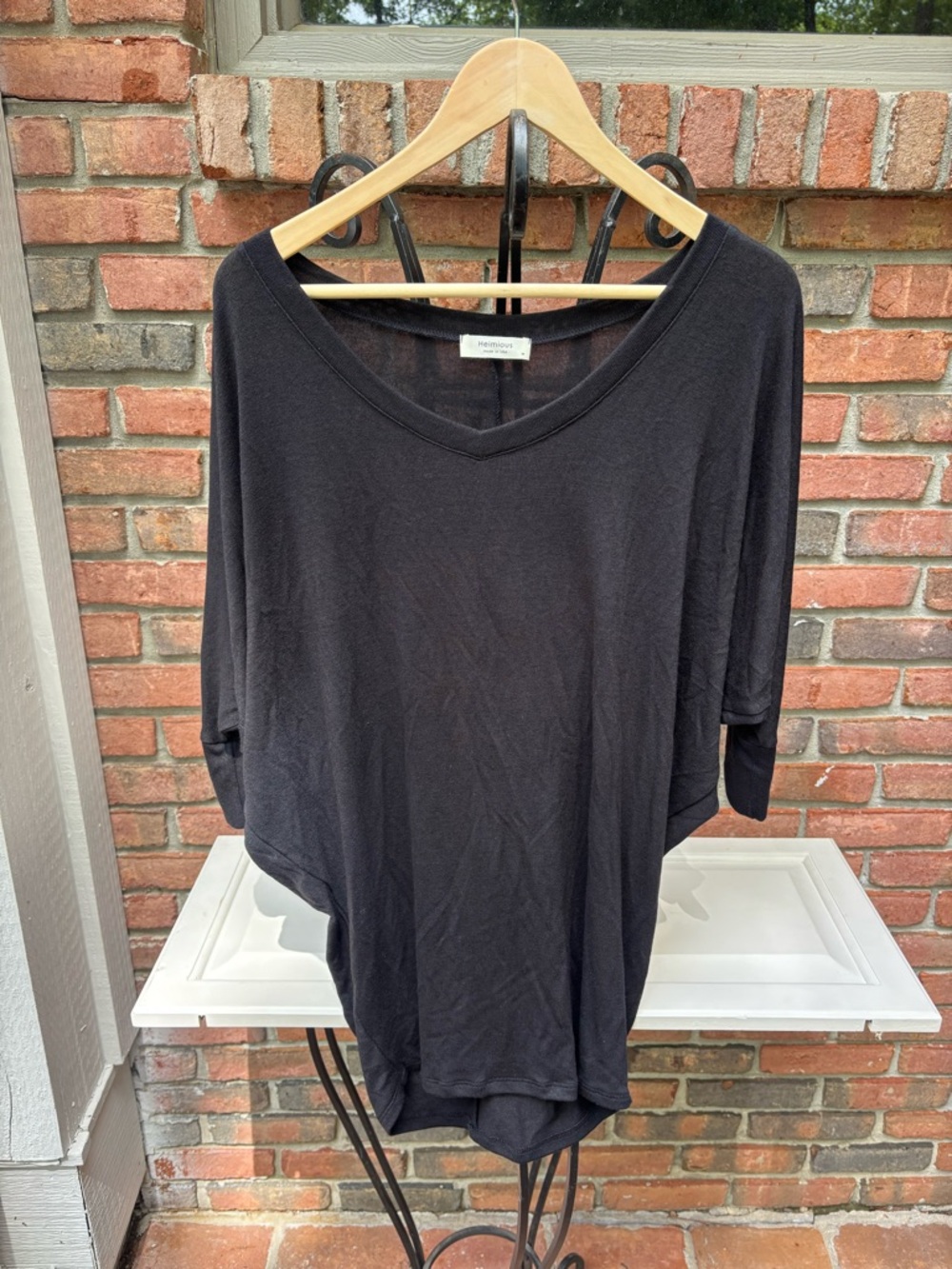 heimious Black V-Neck Dolman Sleeve Women's Top